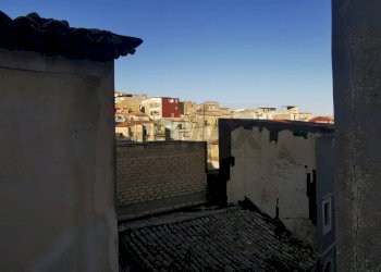 Edificio all\'aperto - Independent house Via San Sebastiano
 
42, Militello in Val di Catania - photo 33