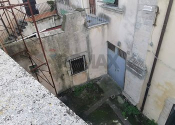 Edificio all\'aperto - Independent house Via San Sebastiano
 
42, Militello in Val di Catania - photo 37