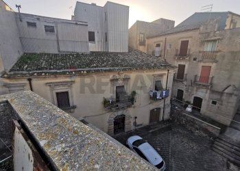Edificio all\'aperto - Independent house Via San Sebastiano
 
42, Militello in Val di Catania - photo 45