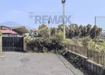 Edificio all\'aperto - Terreno edificabile Via San Michele Arcangelo
1, Sant'Agata Li Battiati - foto 6