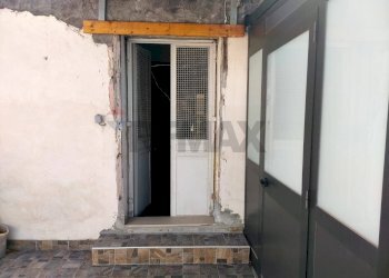 Edificio all\'aperto - Casa semi indipendente Via Orfanotrofio
51, Catania - foto 23