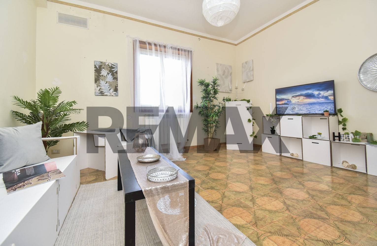 Soggiorno - Three-room apartment Via Sottotenente Cantone
12, Mascalucia - photo 2