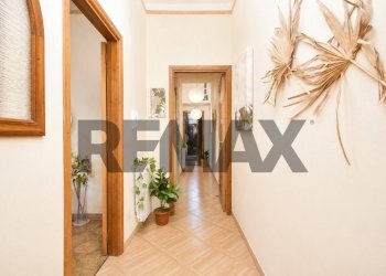 Hall / corridoio - Three-room apartment Via Sottotenente Cantone
 
12, Mascalucia - photo 11