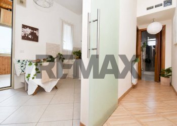 Hall / corridoio - Three-room apartment Via Sottotenente Cantone
 
12, Mascalucia - photo 20