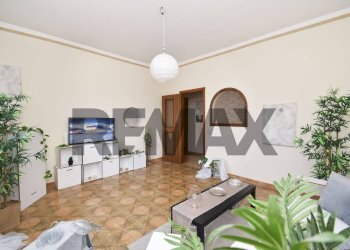 Soggiorno - Three-room apartment Via Sottotenente Cantone
 
12, Mascalucia - photo 35