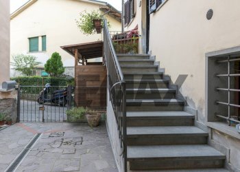 Scale - Four-room apartment VIA PERELLI
 
10/A, Bucine - photo 2