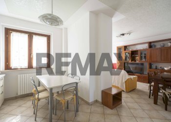 Sala da pranzo - Quadrilocale Via Antonio Gramsci
 
45, Castelplanio - foto 5