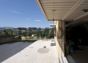 Terrazza - Quadrilocale Via Antonio Gramsci
 
45, Castelplanio - foto 26