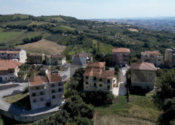 Vista delle montagne - Quadrilocale Via Antonio Gramsci
 
45, Castelplanio - foto 31