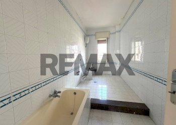 Bagno - Quadrilocale Traversa etna
 
17, Casoria - foto 6