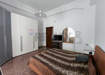 Camera / camera da letto - Appartamento Via Doninzetti
 
8, Savona - foto 8
