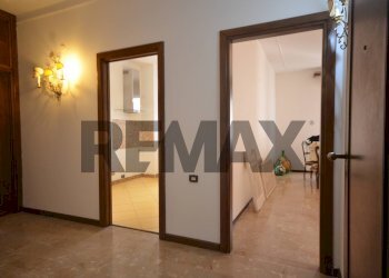 Hall / corridoio - Quadrilocale Piazza della Vittoria
 
24, Cairo Montenotte - foto 6