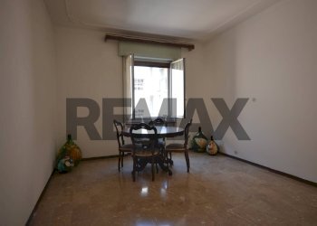 Sala da pranzo - Quadrilocale Piazza della Vittoria
 
24, Cairo Montenotte - foto 11