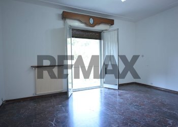 Stanza vuota - Quadrilocale Piazza della Vittoria
 
24, Cairo Montenotte - foto 16