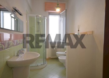 Bagno - Quadrilocale Piazza della Vittoria
 
24, Cairo Montenotte - foto 28