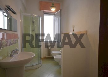 Bagno - Quadrilocale Piazza della Vittoria
 
24, Cairo Montenotte - foto 31