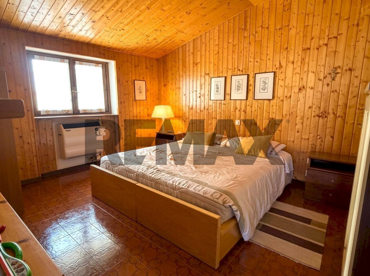 Camera / camera da letto - Trilocale Via Pineta
 
6, Ossimo - foto 1