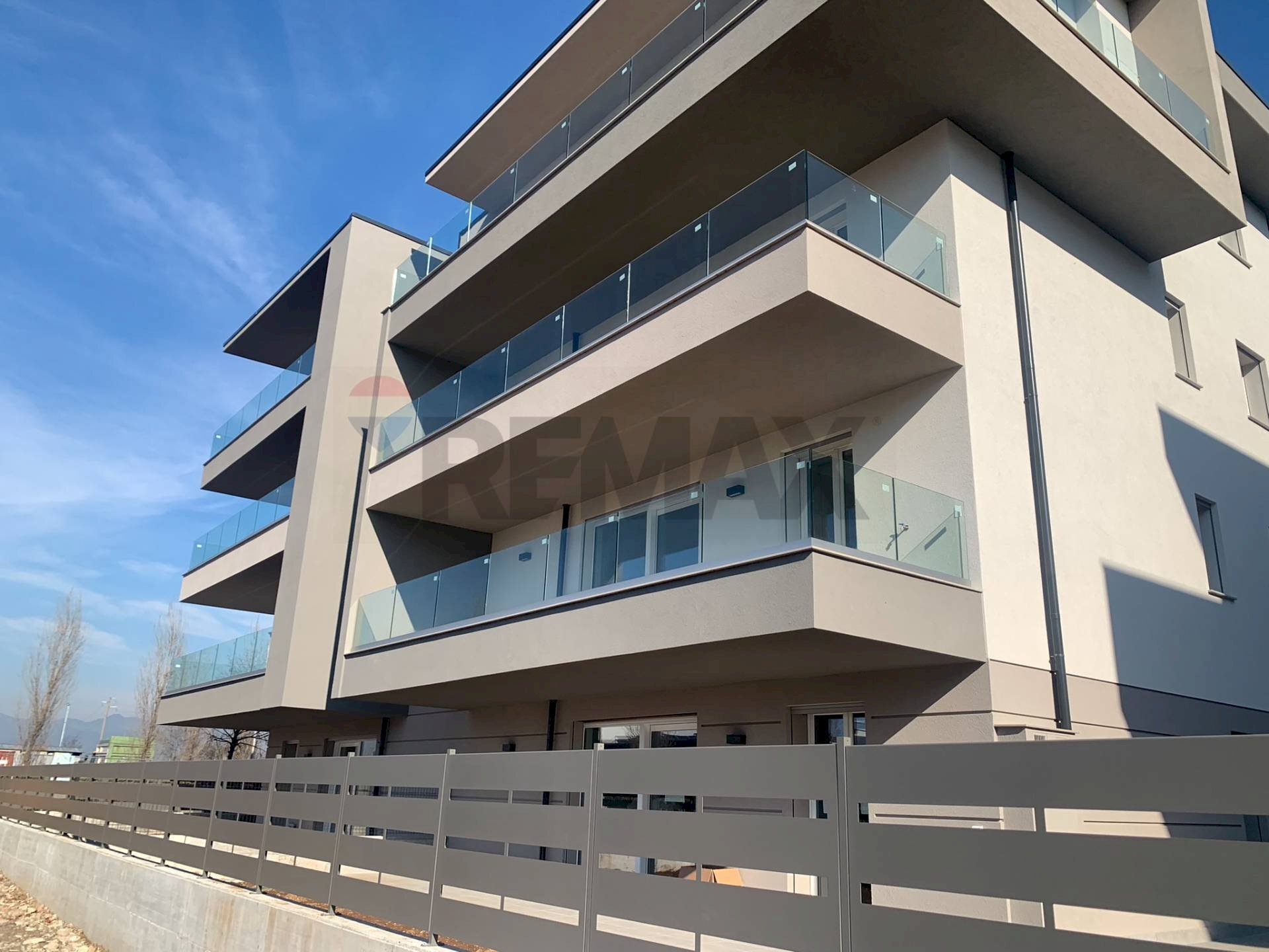 Edificio all\'aperto - Four-room apartment Via Bastone
 
150, Dalmine - photo 1