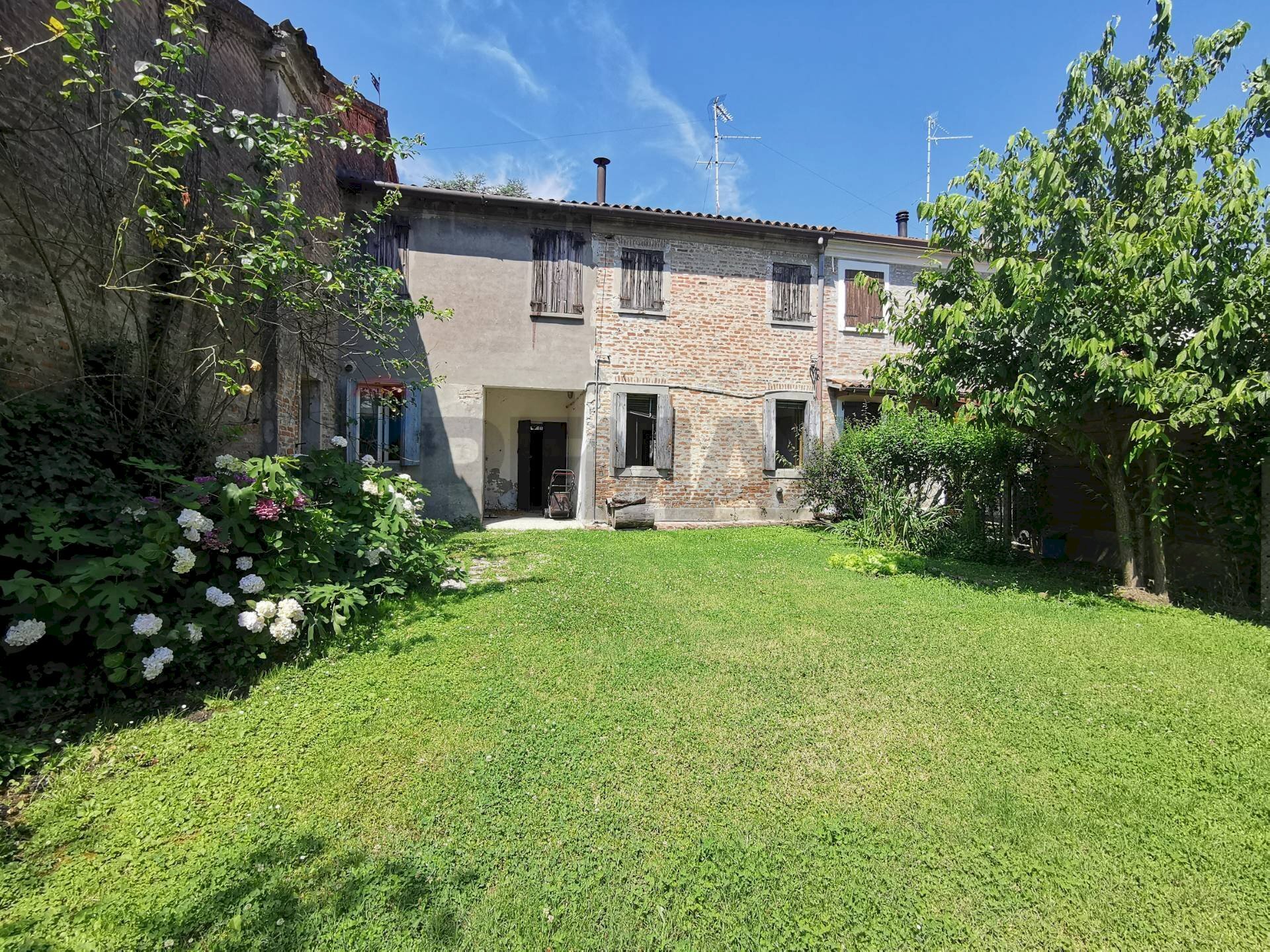 Casa all\'aperto - Villa a Schiera Via Ercole Sarti
69, Ficarolo - foto 2