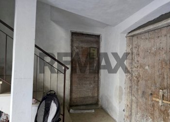 Scale - Bilocale Via Cesure
 
4, Lamon - foto 4