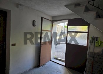Stanza vuota - Bilocale Via Cesure
 
4, Lamon - foto 8