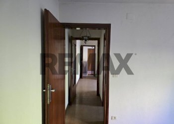 Hall / corridoio - Bilocale Via Cesure
 
4, Lamon - foto 13