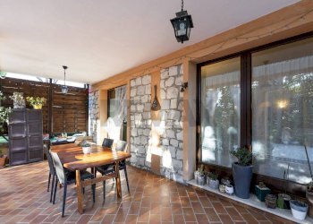 Sala da pranzo - Villa Strada della Madonnetta
 
74, Ancona - foto 14