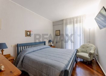 Camera / camera da letto - Villa Strada della Madonnetta
 
74, Ancona - foto 22