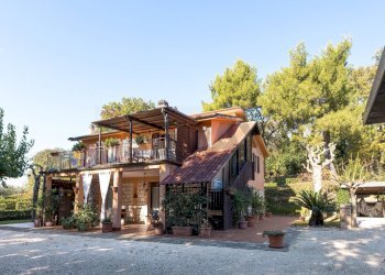 Casa all\'aperto - Villa Strada della Madonnetta
 
74, Ancona - foto 33