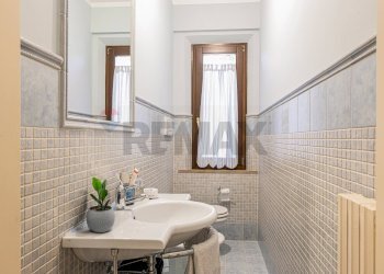 Bagno - Villa Strada della Madonnetta
 
74, Ancona - foto 15