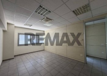 Stanza vuota - Ufficio Via del Consorzio
10/C, Falconara Marittima - foto 18