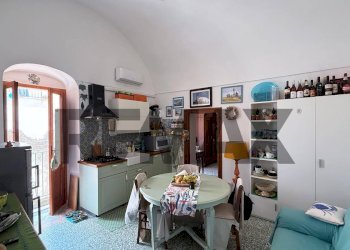 Sala da pranzo - Casa indipendente Via Fontana
 
71, Vieste - foto 2