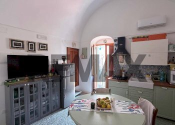 Cucina - Casa indipendente Via Fontana
 
71, Vieste - foto 4