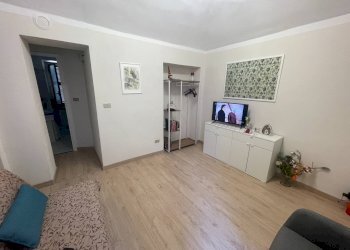 soggiorno - Trilocale Via Rosa Govone, Mondovì - foto 3