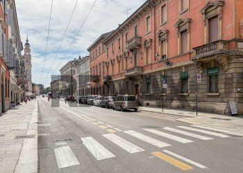Edificio all\'aperto - Two-room apartment borgo collegio maria luigia
 
9, Parma - photo 17