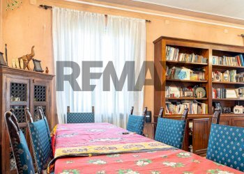 Sala da pranzo - Villa STRADA CAVA IN VIGATTO
 
1, Parma - foto 23