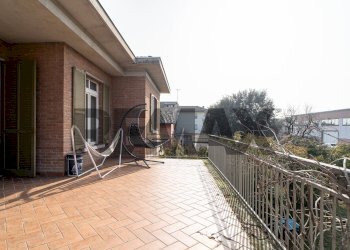 Terrazza - Villa STRADA CAVA IN VIGATTO
 
1, Parma - foto 38