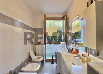 Bagno - Three-room apartment Via Pasubio
 
63a, Venegono Superiore - photo 10
