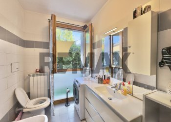 Bagno - Three-room apartment Via Pasubio
 
63a, Venegono Superiore - photo 11