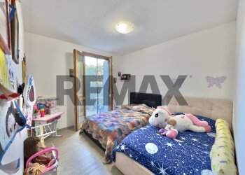 Camera / camera da letto - Three-room apartment Via Pasubio
 
63a, Venegono Superiore - photo 12