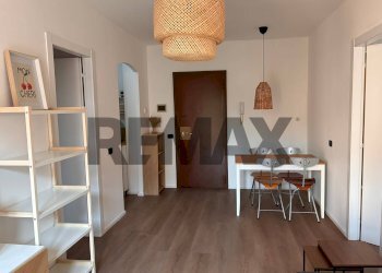 Sala da pranzo - Bilocale via Alfredo Di Dio
 
4, Olgiate Olona - foto 13