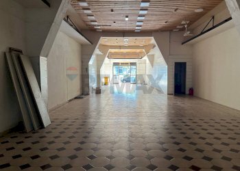 Ricezione / Lobby - Negozio via Bartolo Longo
340, Napoli - foto 10