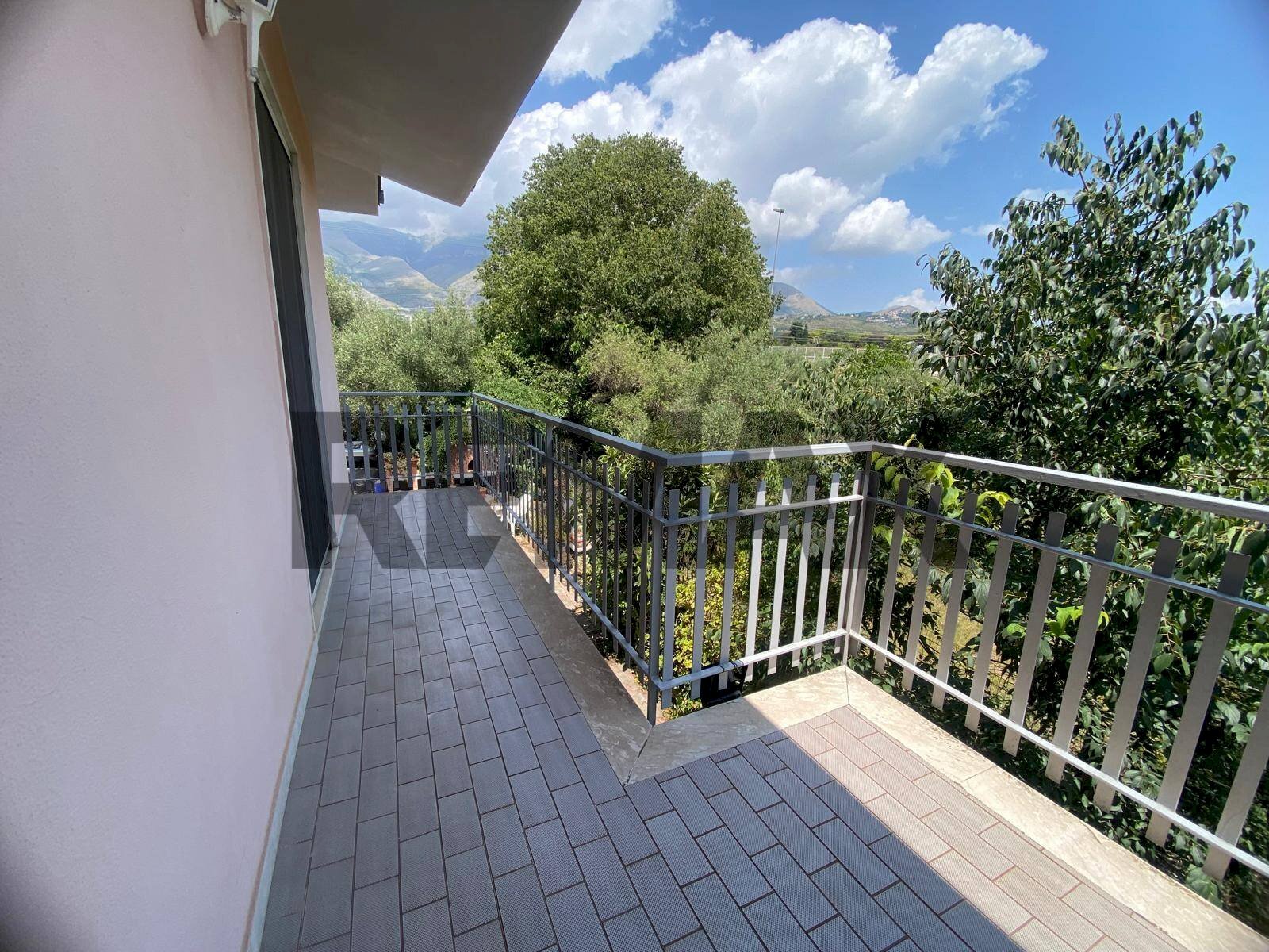 Balcone - Trilocale via appia lato napoli
 
200, Formia - foto 1
