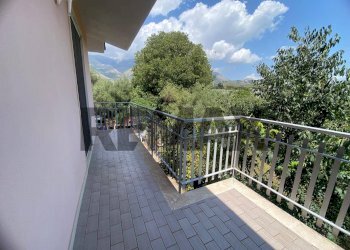 Balcone - Trilocale via appia lato napoli
 
200, Formia - foto 1