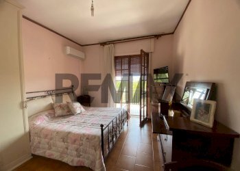 Camera / camera da letto - Trilocale via appia lato napoli
 
200, Formia - foto 7