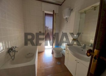Bagno - Trilocale via appia lato napoli
 
200, Formia - foto 16