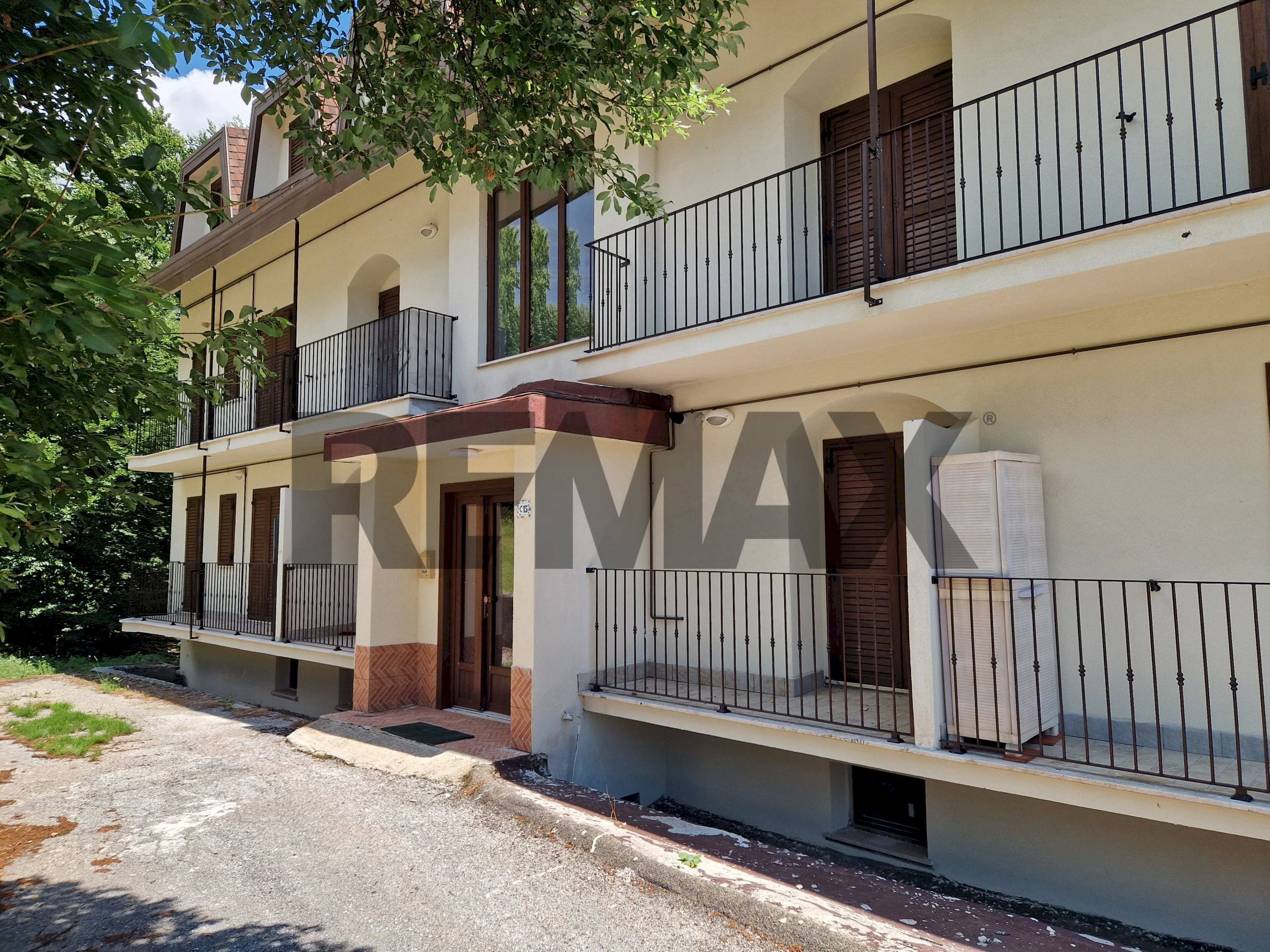 Edificio all\'aperto - Trilocale VIALE DEL BOSCHETTO
snc, Pizzoferrato - foto 2