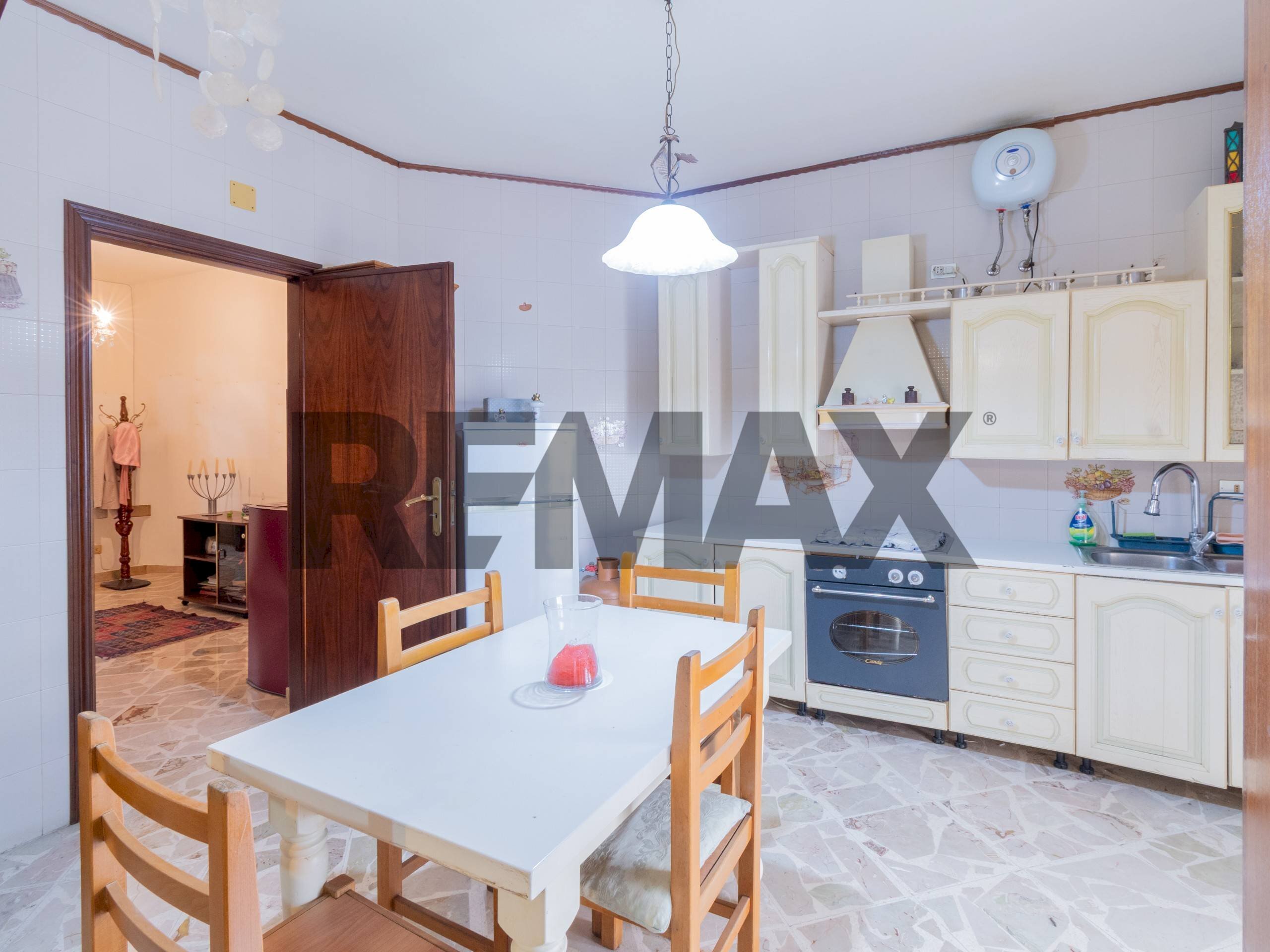 Cucina - Casa indipendente Via Santa Caterina
37/39, Bagheria - foto 2