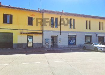 Edificio all\'aperto - Commercial Premises VIA CADORNA
44, Fagnano Olona - photo 7