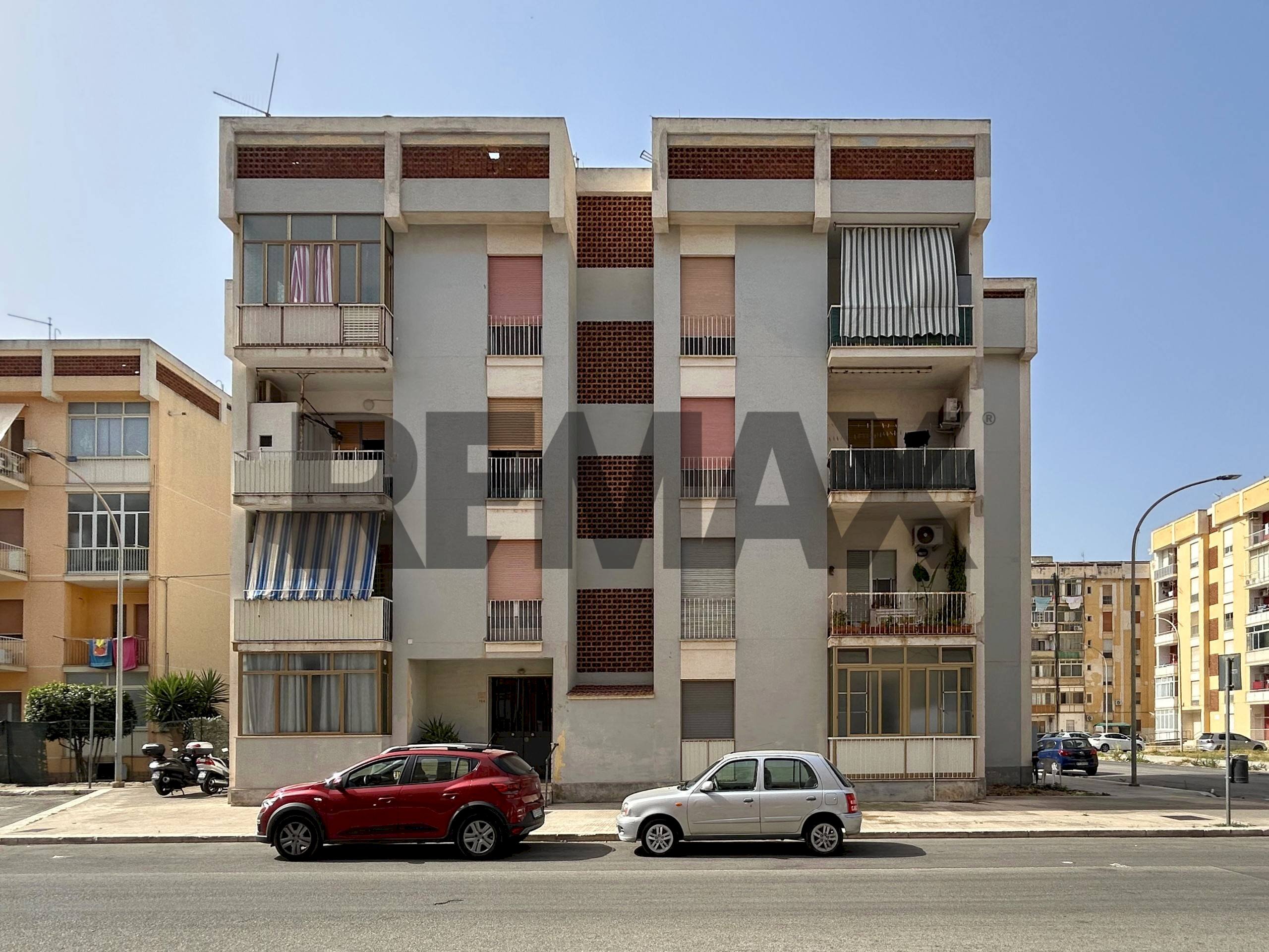 Edificio all\'aperto - Four-room apartment via Michele Amari
 
104, Trapani - photo 1